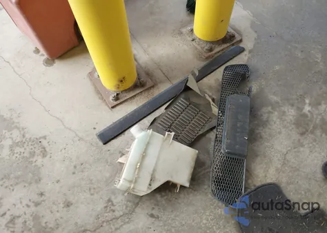 2011 Kia Soul + from USA, damaged, VIN KNDJT2A24B7244963